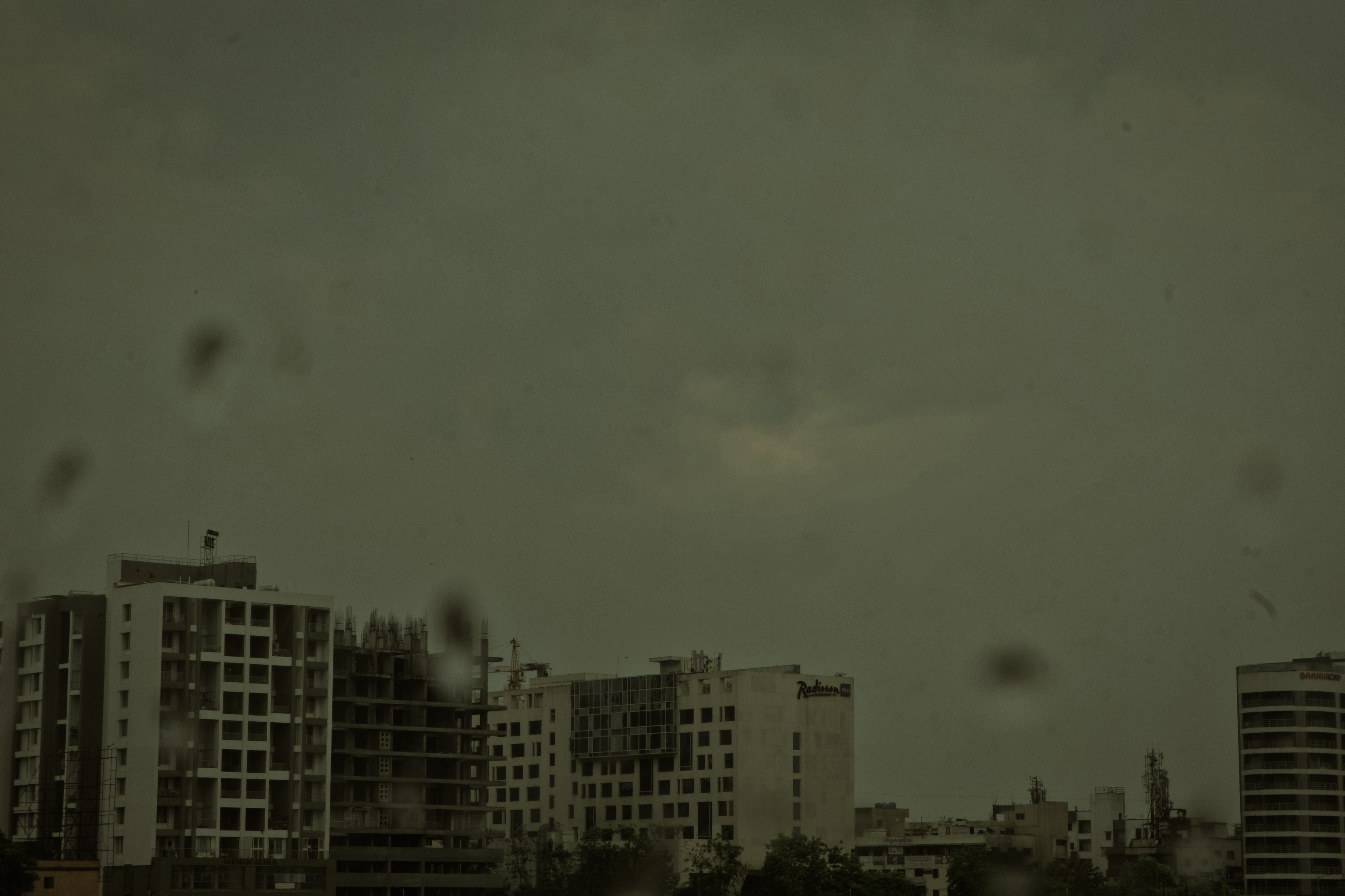 moody-weather-buildings